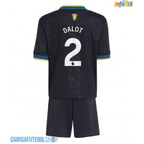 Camisa de time de futebol Manchester United Diogo Dalot #2 Replicas 3º Equipamento Infantil 2025-26 Manga Curta (+ Calças curtas)